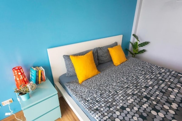 1 bedroom, WiFi, bed sheets