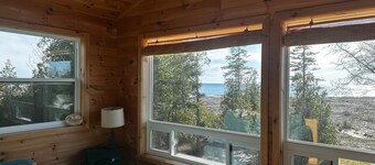 THaNu Shack - Water's Edge
Escape to Tranquility