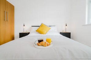 2 Schlafzimmer, Bügeleisen/Bügelbrett, Internetzugang, Bettwäsche