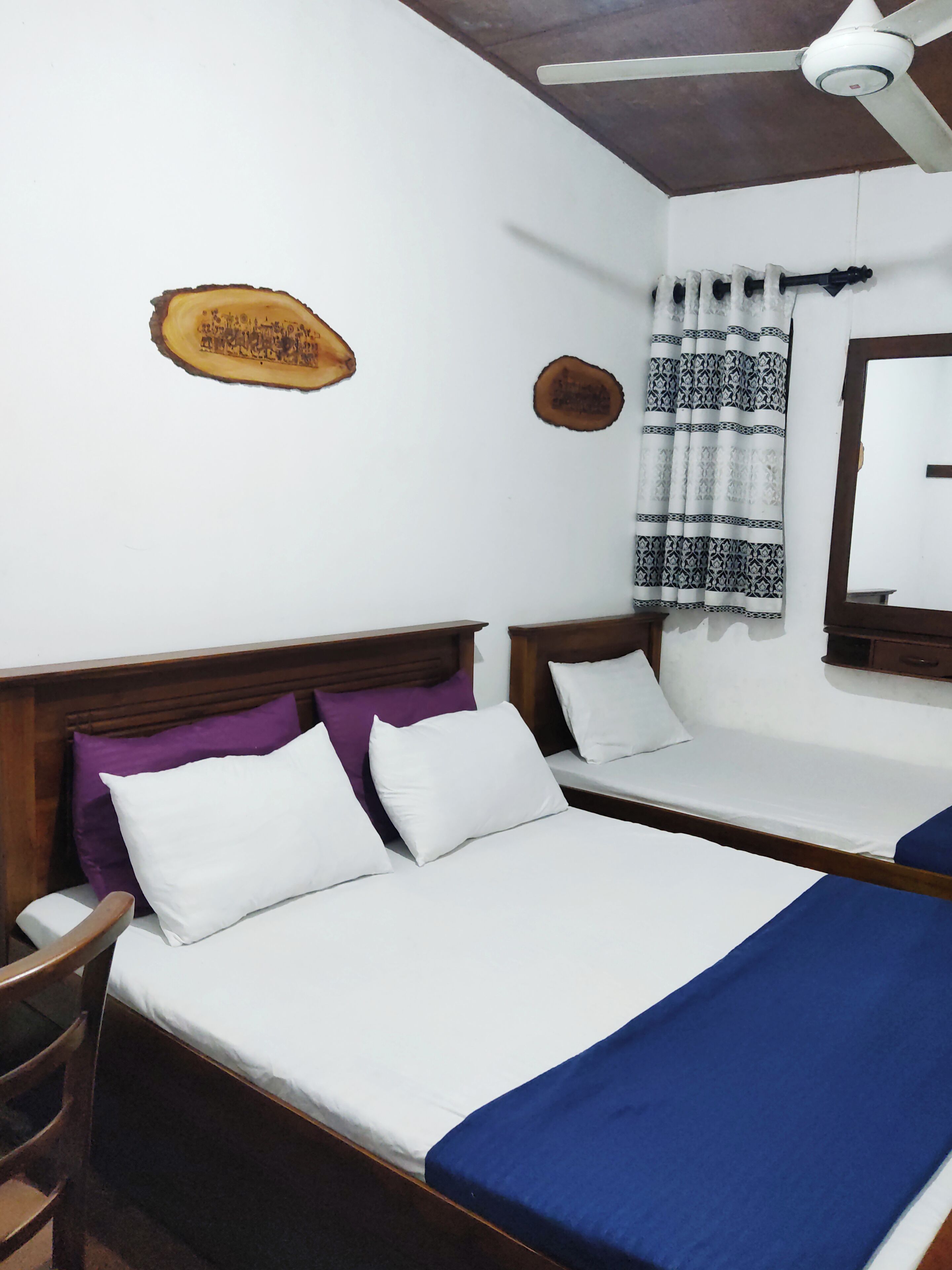 Iron/ironing board, free WiFi