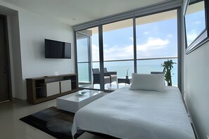 2 sovrum, strykjärn/strykbräda och sängkläder