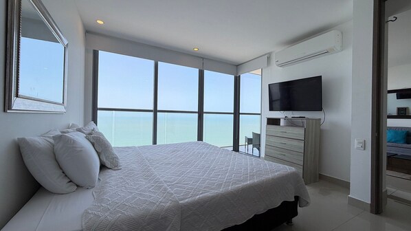 2 bedrooms, iron/ironing board, bed sheets