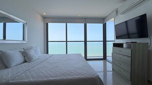 2 bedrooms, iron/ironing board, bed sheets