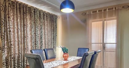 Micasa 5 Bedroomed BnB Gweru