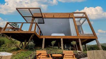 Basic Chalet | Exterior