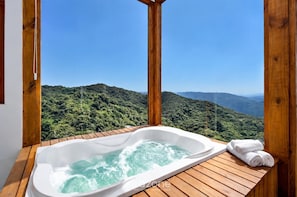Outdoor spa tub - Linda cabana com jacuzzi VST013 (Anitapolis)