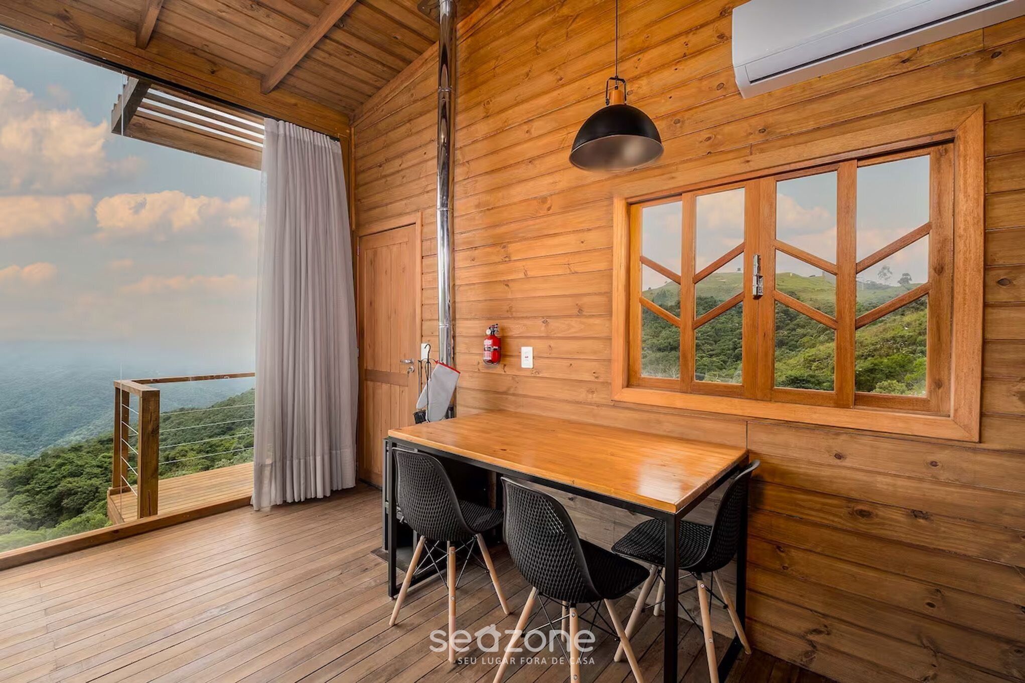 基础木屋 | 用餐