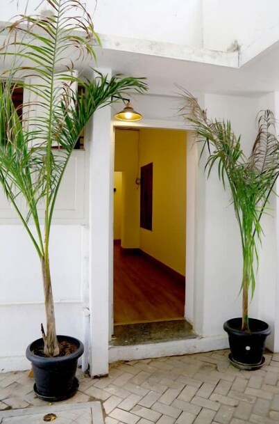 Studio Apartments Near US Consulate