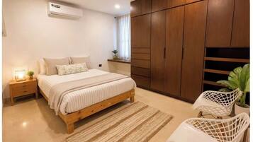3 chambres, fer et planche à repasser, Wi-Fi, draps fournis