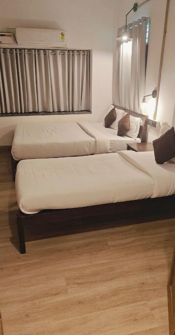 1 habitación, tabla de planchar con plancha, wifi gratis y ropa de cama 