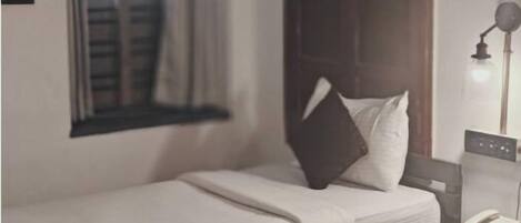 1 多间卧室、熨斗/熨衣板、WiFi、床单