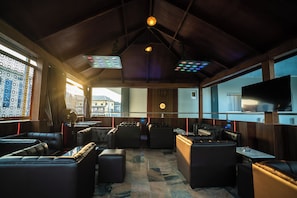 Bar junto a la piscina