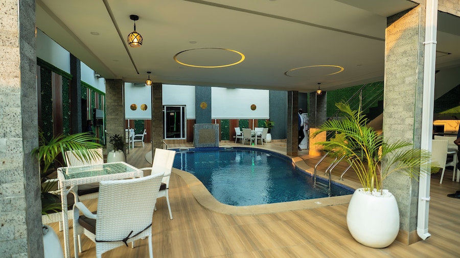 Presken Awolowo Way - Ikeja