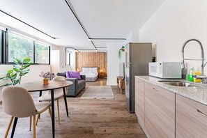 1 camera, Wi-Fi, lenzuola