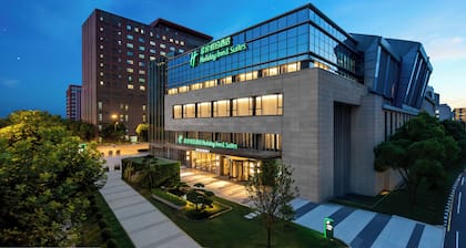 Holiday Inn Hotel & Suites Shanghai Changfeng by IHG