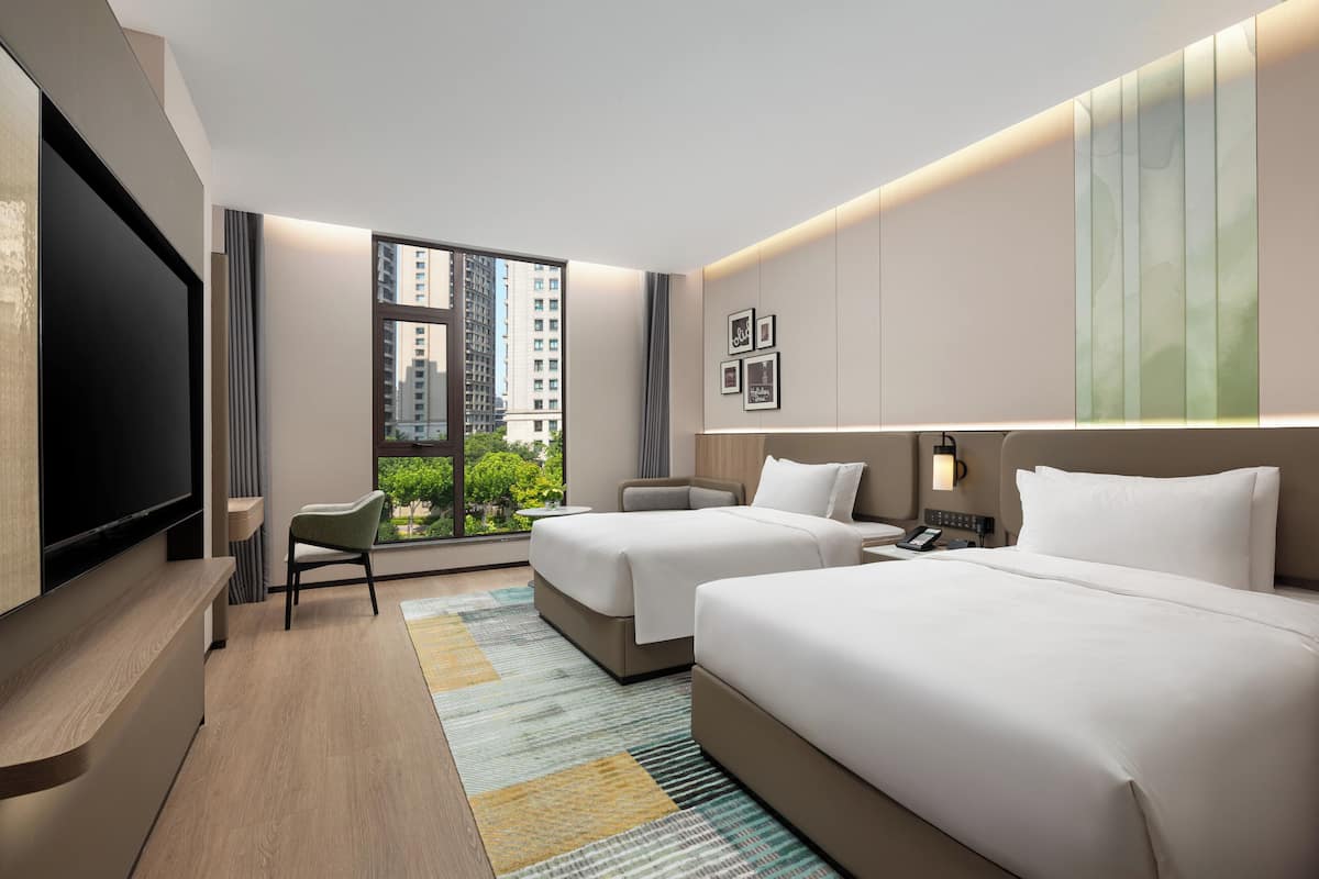2 Double Standard City View | Premium bedding, down comforters, in-room safe, desk