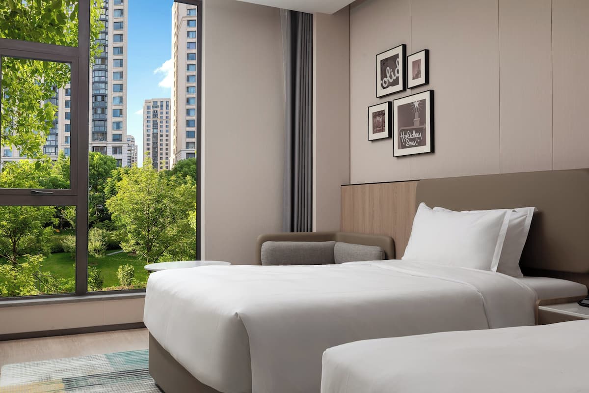 2 Double Standard City View | Premium bedding, down duvets, in-room safe, desk