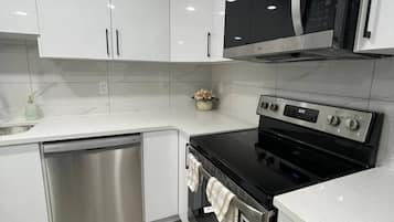 Microwave, oven, stovetop, dishwasher