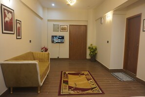 Interior - Smart Comfort Studio – DHA Phase-5 (Karachi)