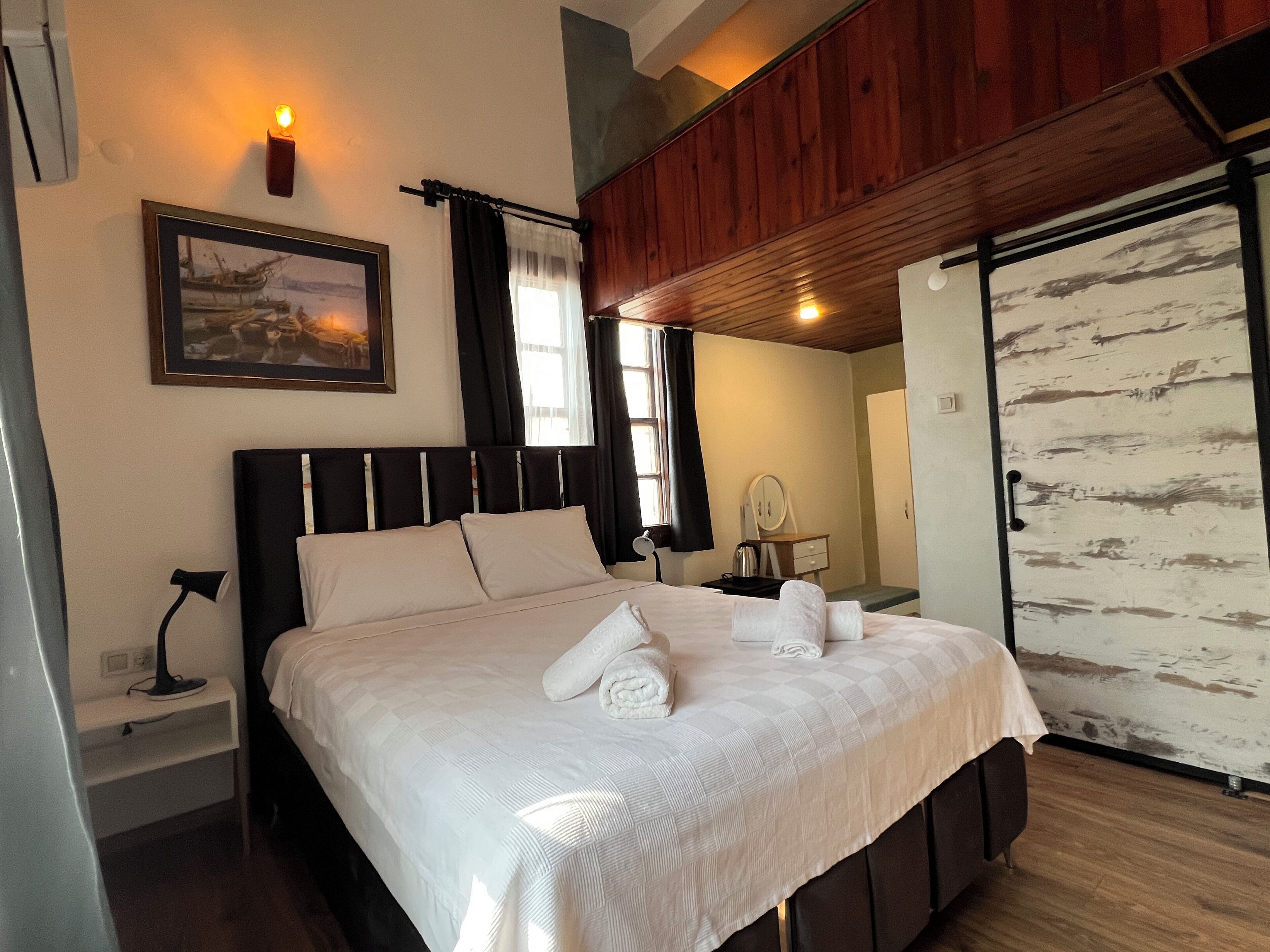 Deluxe Triple Room | Free WiFi