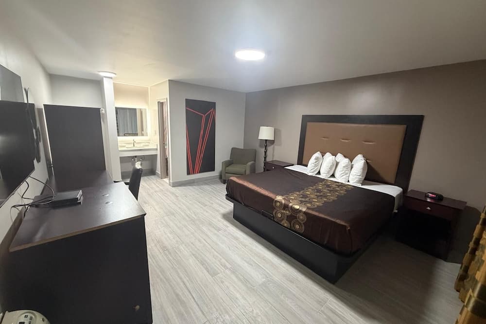 Ivory Tower Motor Inn
