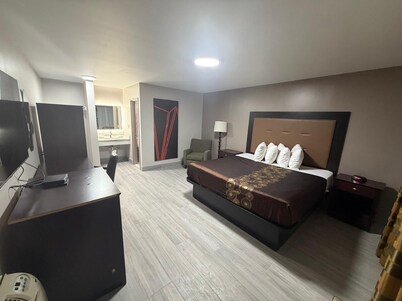 Ivory Tower Motor Inn