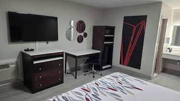 Habitación superior, 1 cama de matrimonio grande, no fumadores | Escritorio, espacio para trabajar con un portátil, wifi gratis