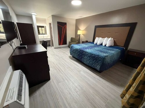 Ivory Tower Motor Inn