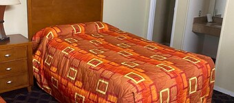 Ivory Tower Motor Inn
