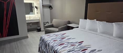 Superior Room, 1 King Bed, Non Smoking | Desk, laptop workspace, free WiFi, bed sheets