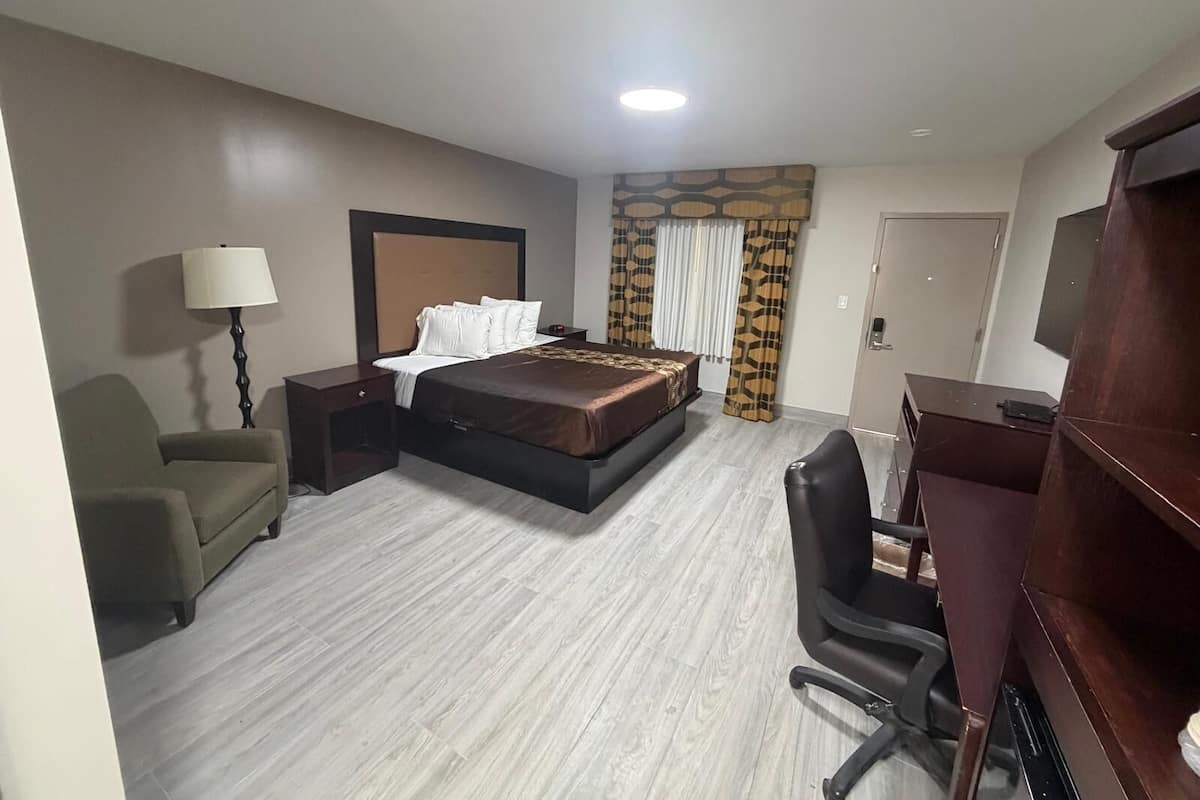 Desk, laptop workspace, free WiFi, bed sheets