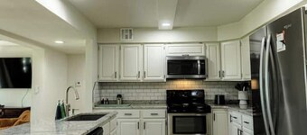 THE BUNKER
 3 bed 2 bath on the battlefield Par 3 golf course by Shangri-La