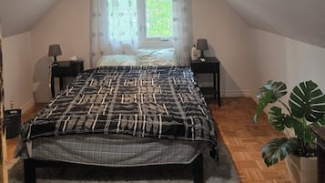 WiFi, bed sheets