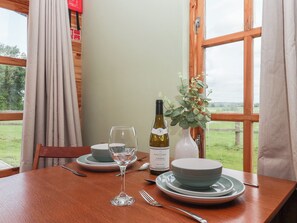 Dining - Maple Tree Lodge (York)