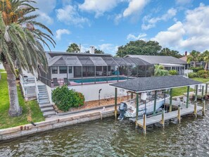 Exterior - Huge Heated Saltwater Pool, Dock, Games & Waterfront Fun (Palm Coast)