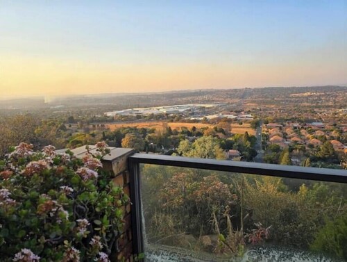 uBuhle - 2 bed with shared full bathroom