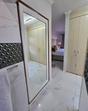 1 habitación, wifi y ropa de cama 