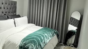 2 bedrooms, iron/ironing board, WiFi, bed sheets