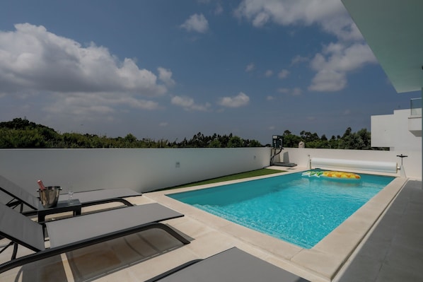 Outdoor pool, a heated pool