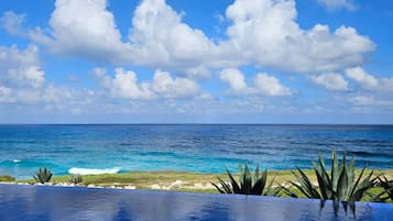 室外泳池、暖水池