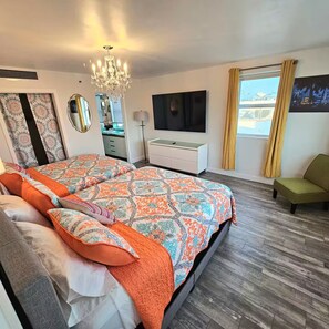 2 bedrooms, iron/ironing board, WiFi, bed sheets