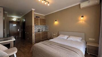 Classic Studio, Balcony, Sea View | In-room safe, laptop workspace, iron/ironing board, free WiFi