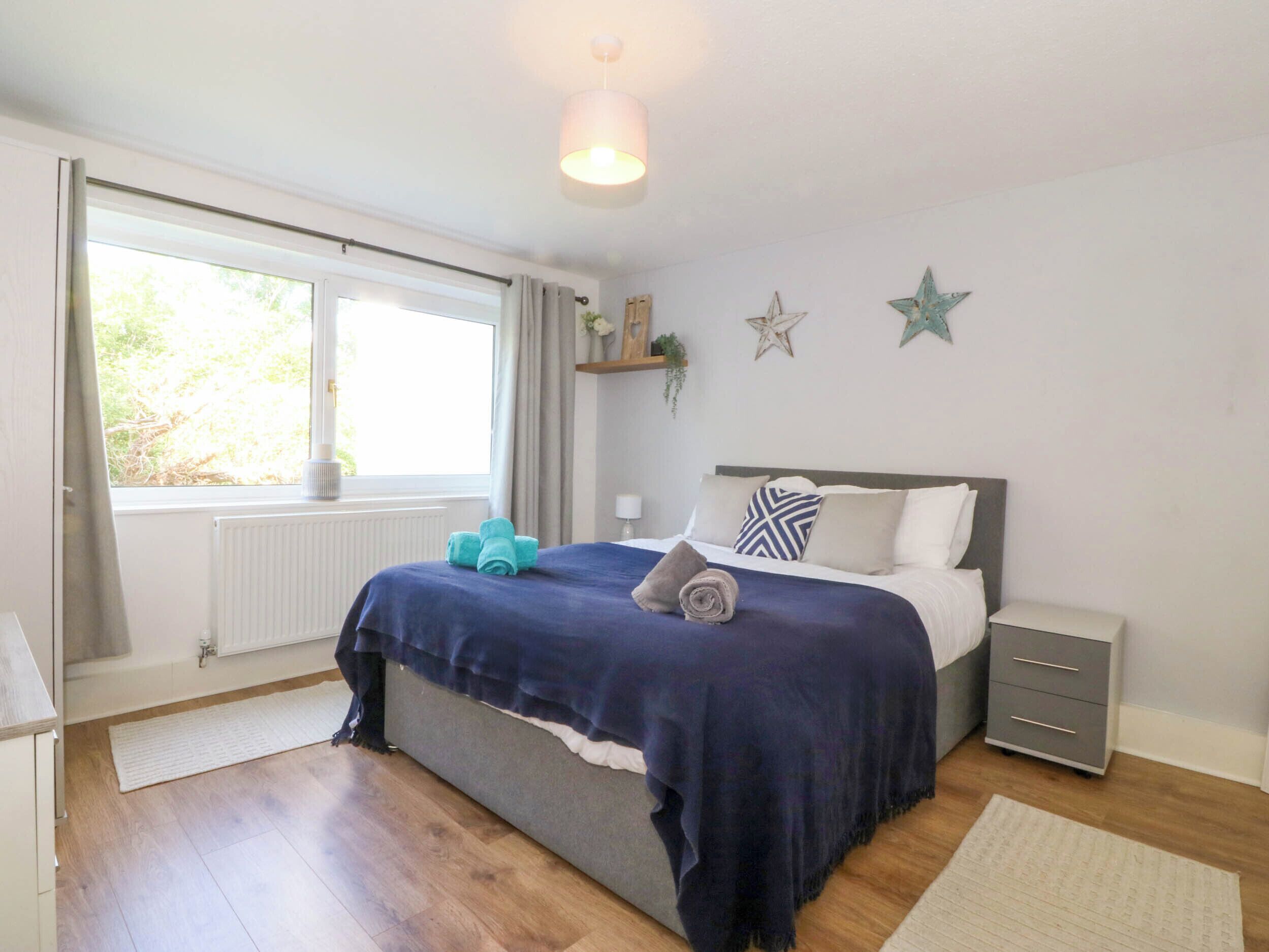 4 室のベッドルーム、客室ごとに異なる装飾、客室ごとに異なるインテリア、WiFi (無料)