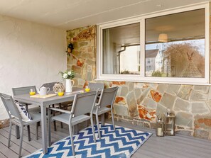 コテージ | 屋外ダイニングエリア