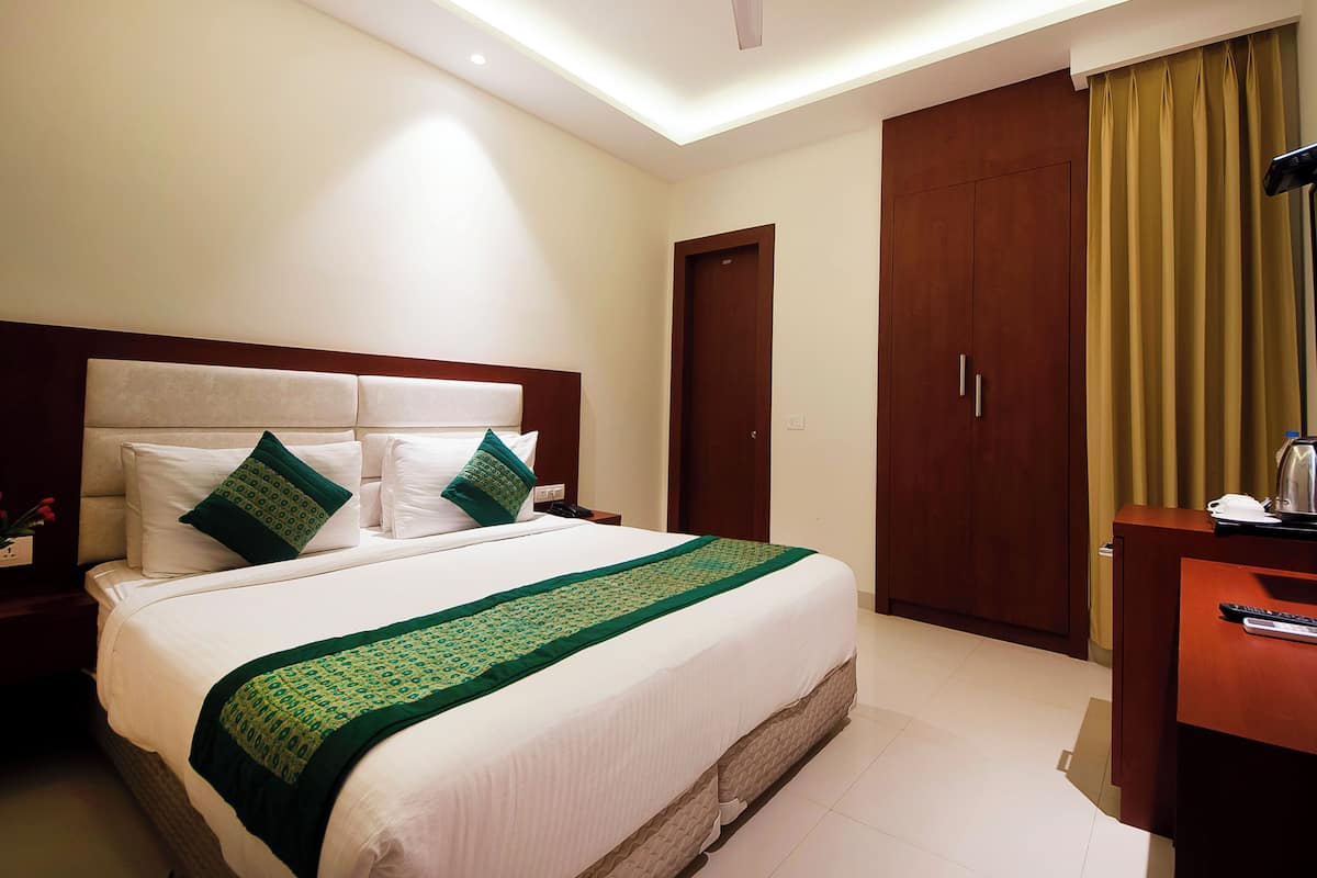 Chambre Double Affaires, 1 très grand lit