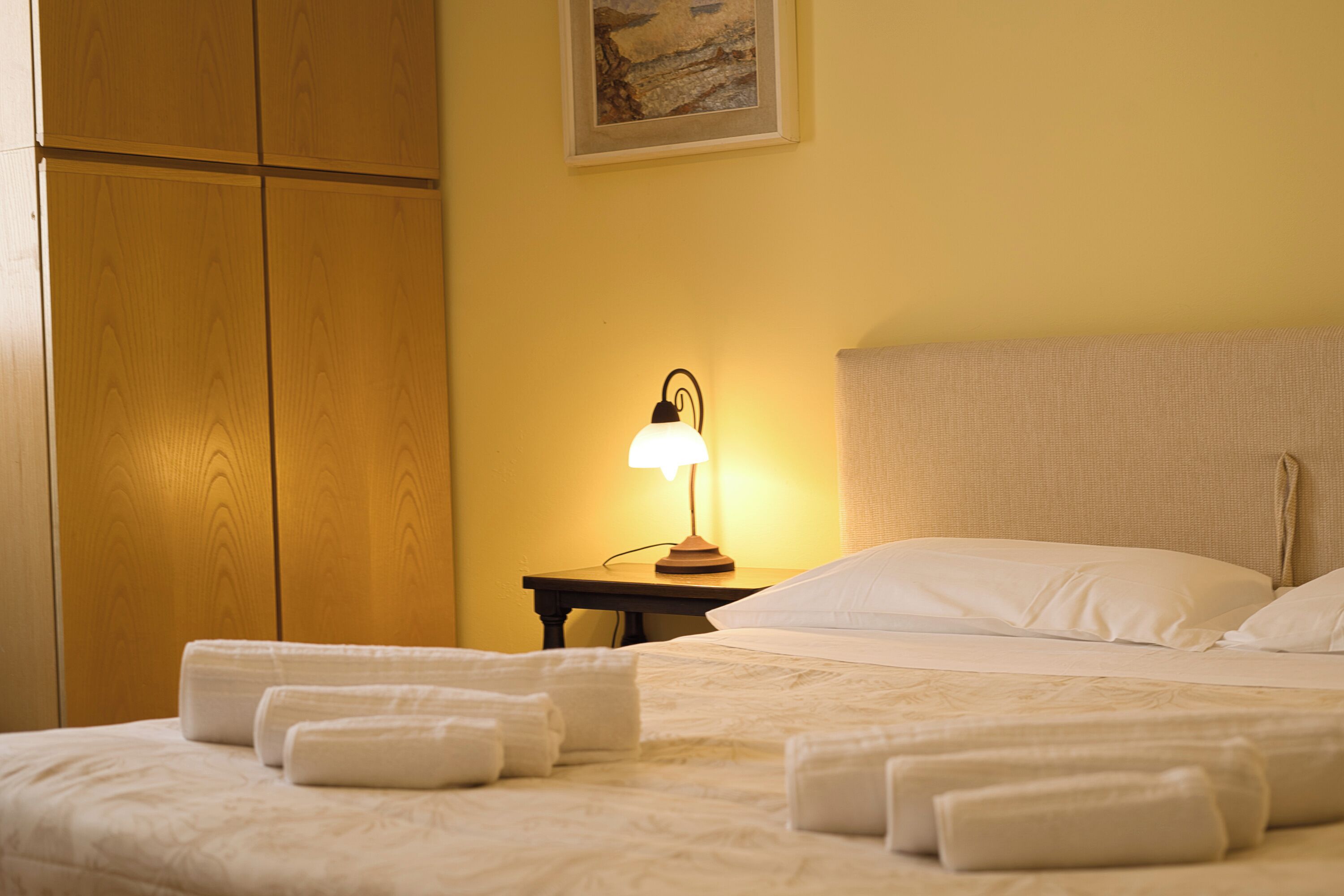 1 chambre, fer et planche à repasser, Wi-Fi gratuit, draps fournis