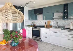 Private kitchen - Blue Heaven | Ocean Views • Pool • Gated Mahogany Run (Northside)