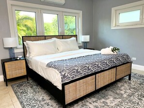 4 Schlafzimmer, Schreibtisch, Bügeleisen/Bügelbrett, Reisekinderbett