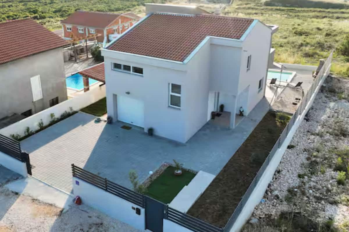 Villa (Villa Carmen) | Exterior
