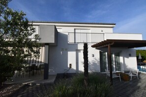 Villa (Deluxe Four Bedroom Villa with Privat) | Exterior